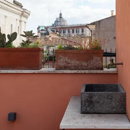 With Terrace In Via Del Pellegrino - Fromhometorome Rome